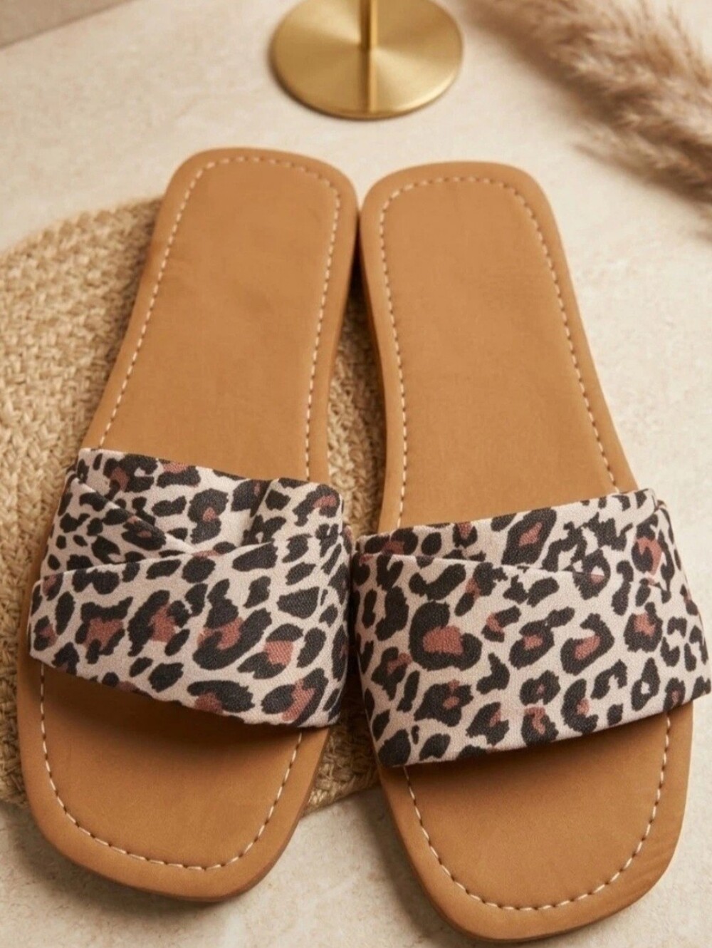 Sun & Sky Leopard Print Slide Sandals - Size L (9/10) - NEW.